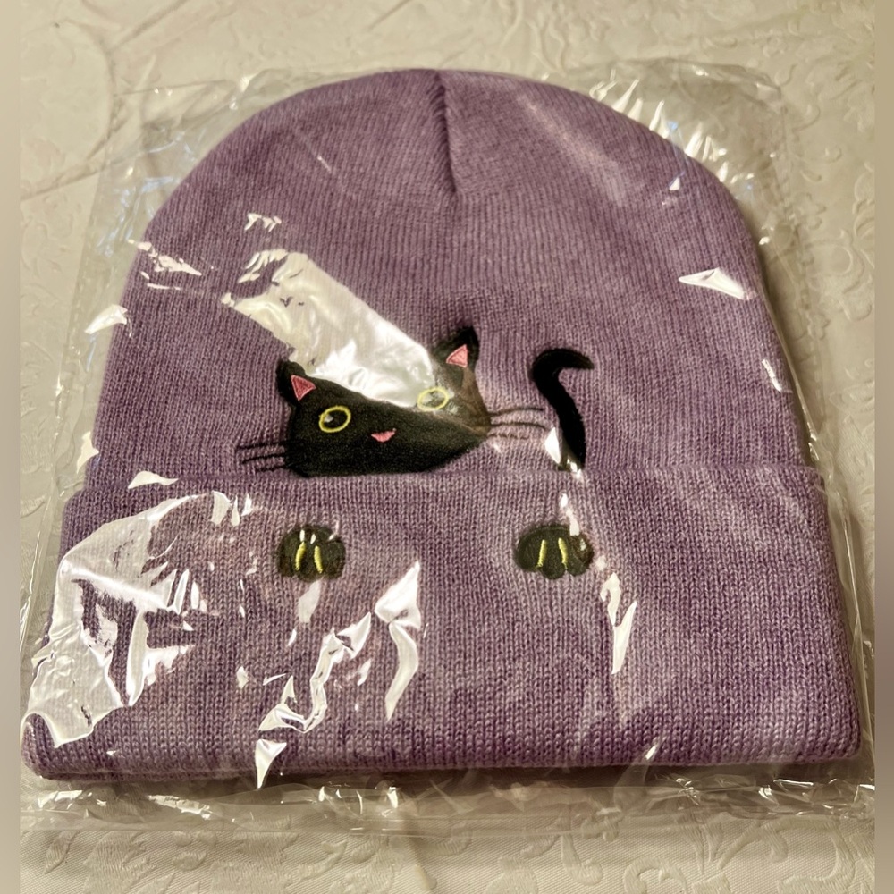 Charming Purple Kids Beanie with Cat Design